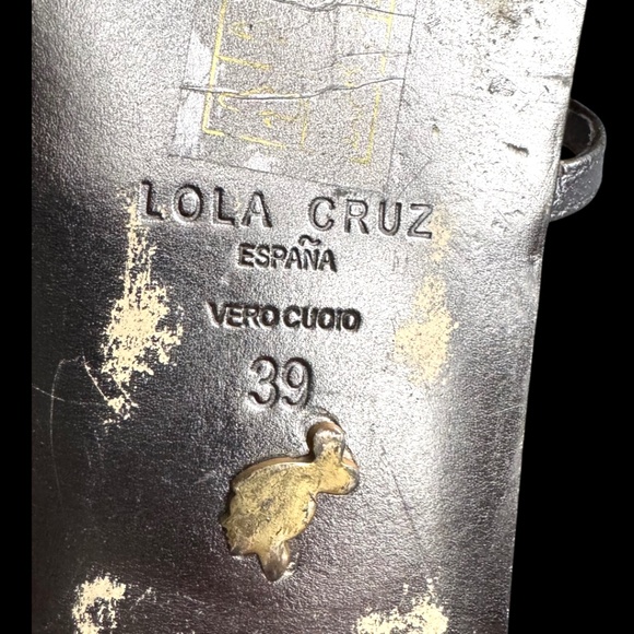 Lola Cruz Rhinestone Mesh T-Strap Sandals – Metallic Silver – Size 39 - Picture 9 of 9